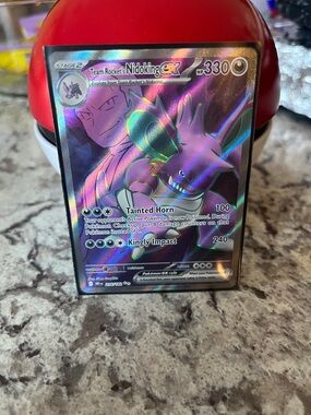 Team Rocket's Nidoking 216/182 EX Holo Pokemon Card - Purple Accent